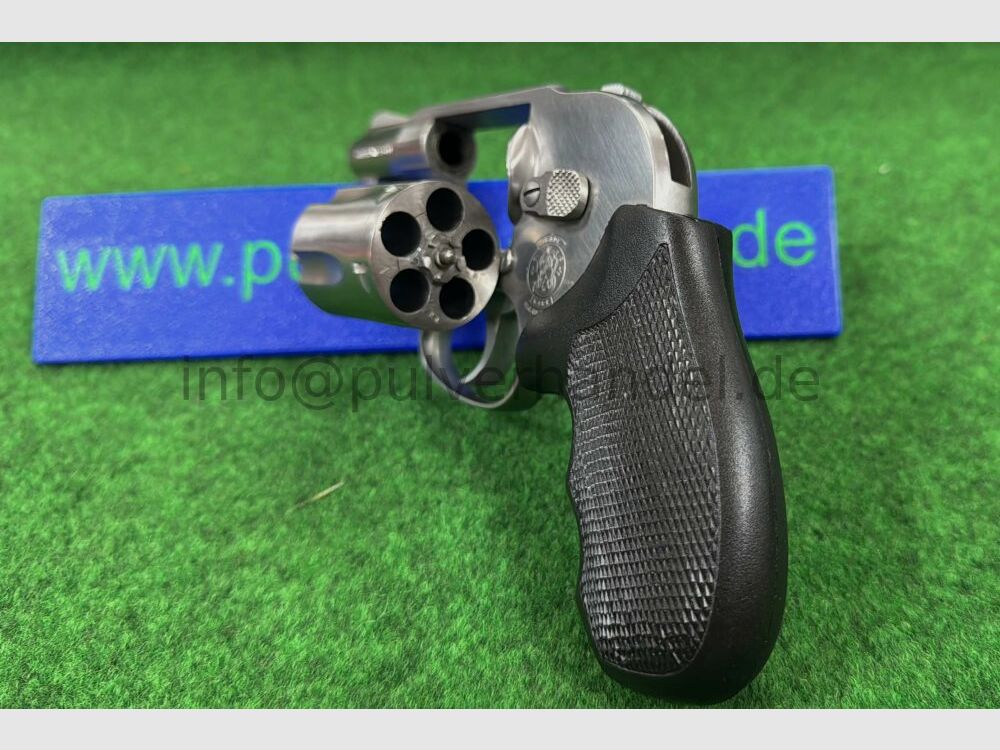 Smith & Wesson 649-1 Bez Zewnętrznego Kura Stal .38 spec