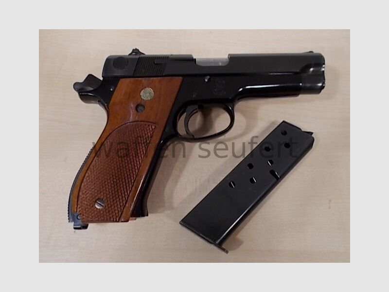 Smith & Wesson M39-2 Pistole