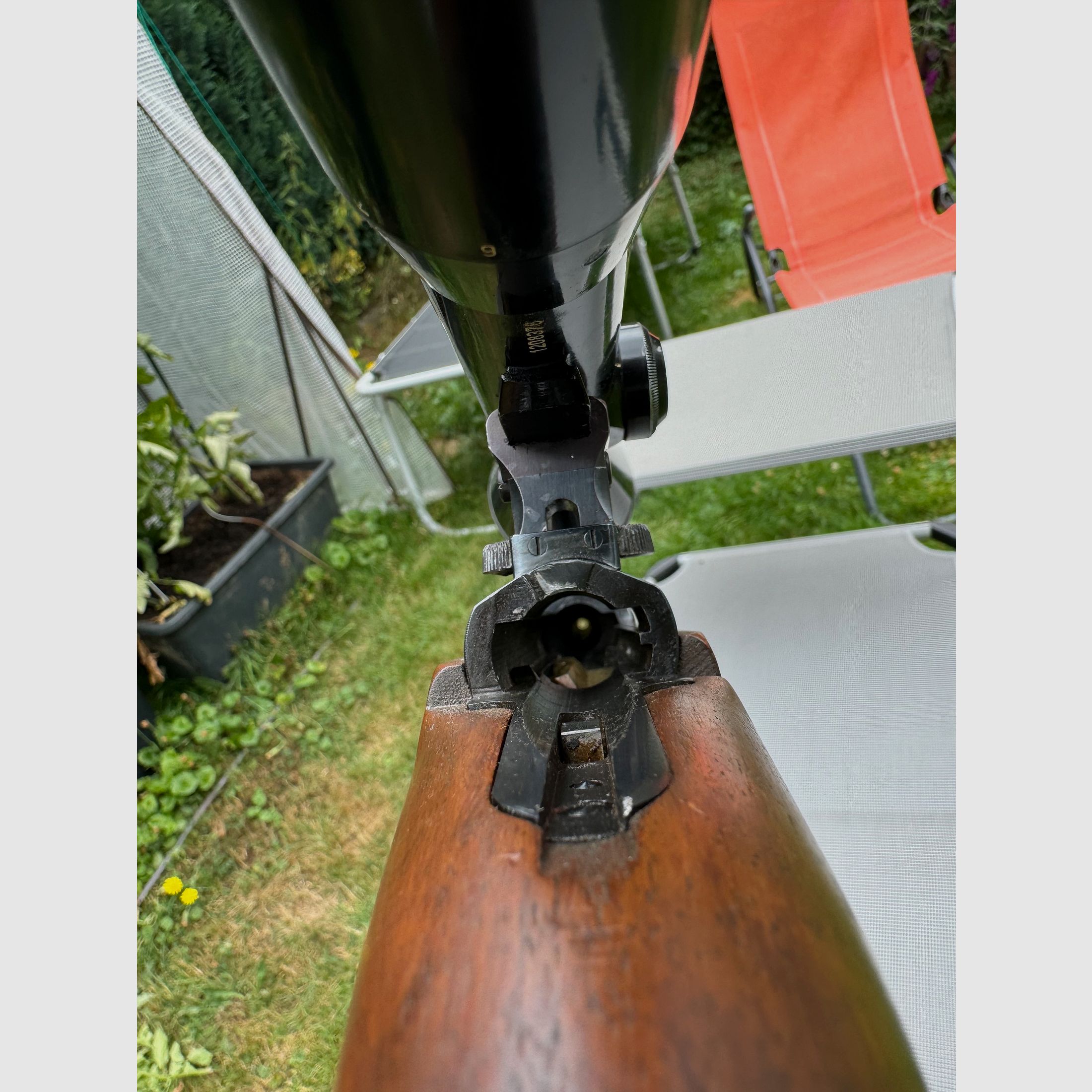 Mauser Modell 2000 Kal. .375 H&H Magnum met Zeiss Diavari 2,5–10x50 en Suhler haakmontage