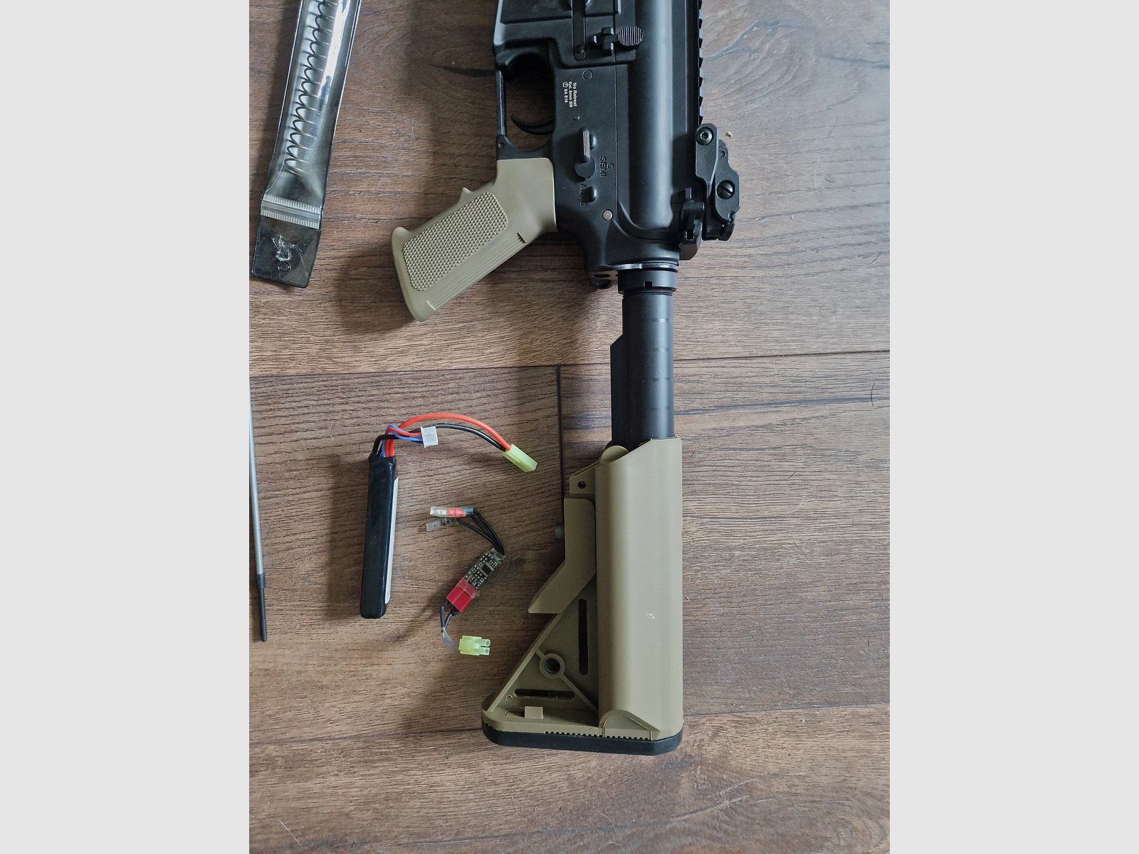Daniel defense Mk18 Specna Arms SA-C19 AEG 1.5 Joule con batería