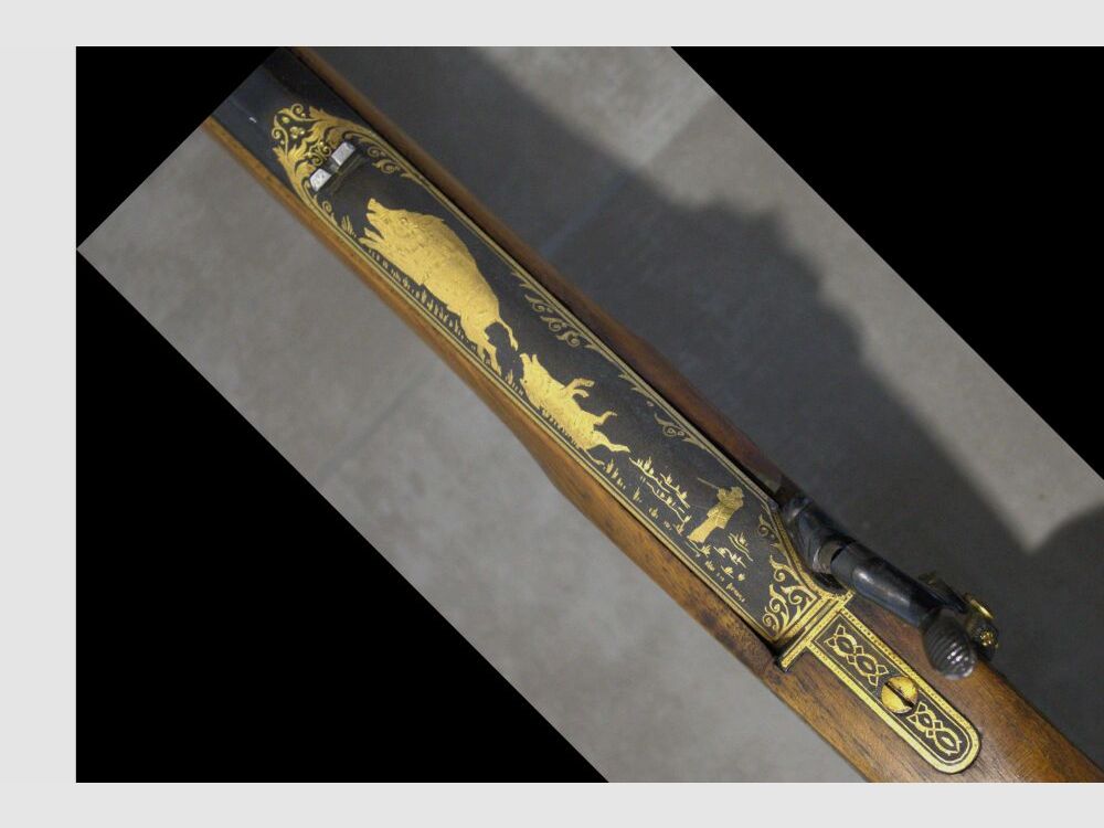 Beau fusil à chargement par la bouche avec décoration dorée pour la chasse. Calibre 45 réplique de fusil à chargement par la bouche techniquement avant le 1er janvier 1871