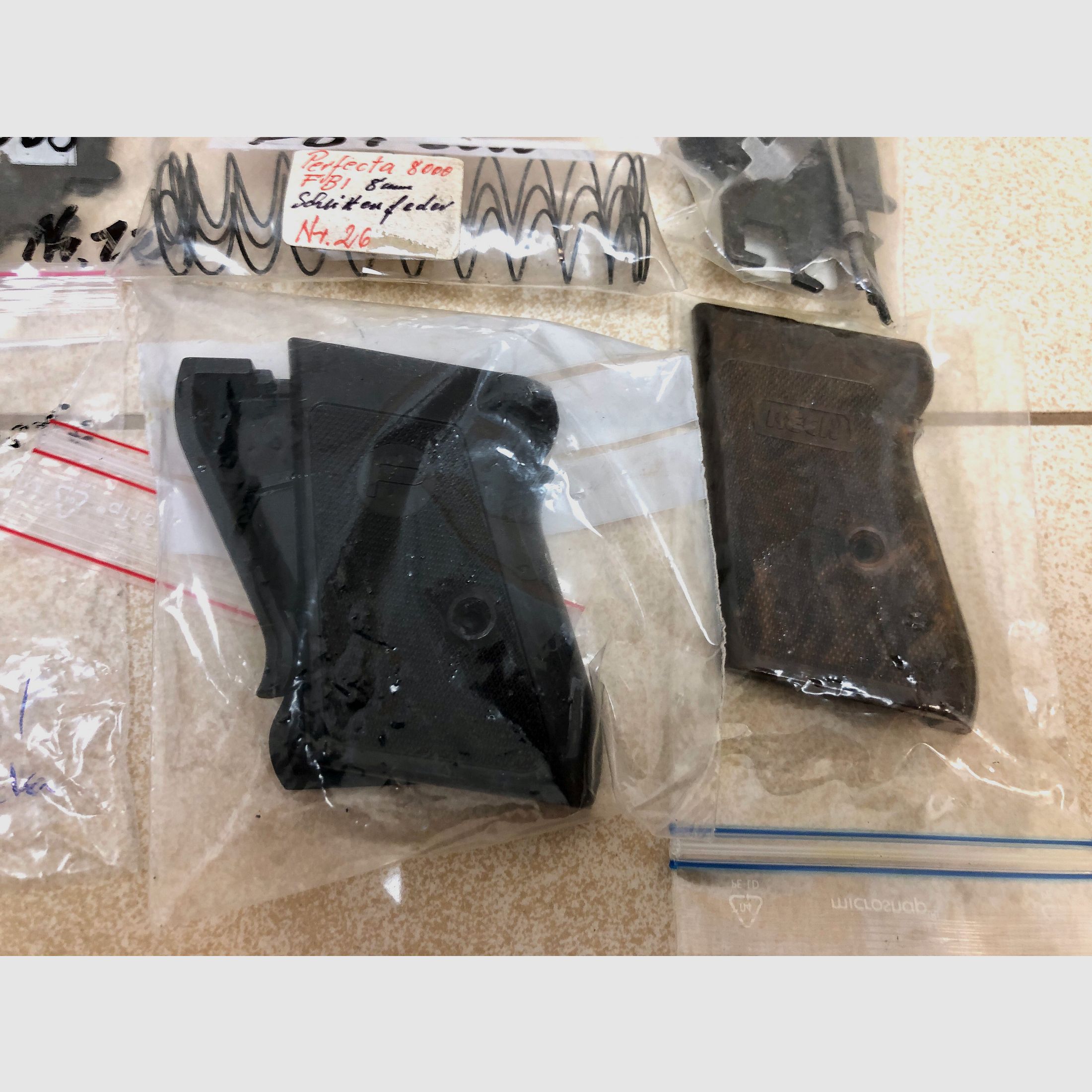••• #2 Ersatzteile - Reparatur-Konvolut für Schreckschusswaffen •••