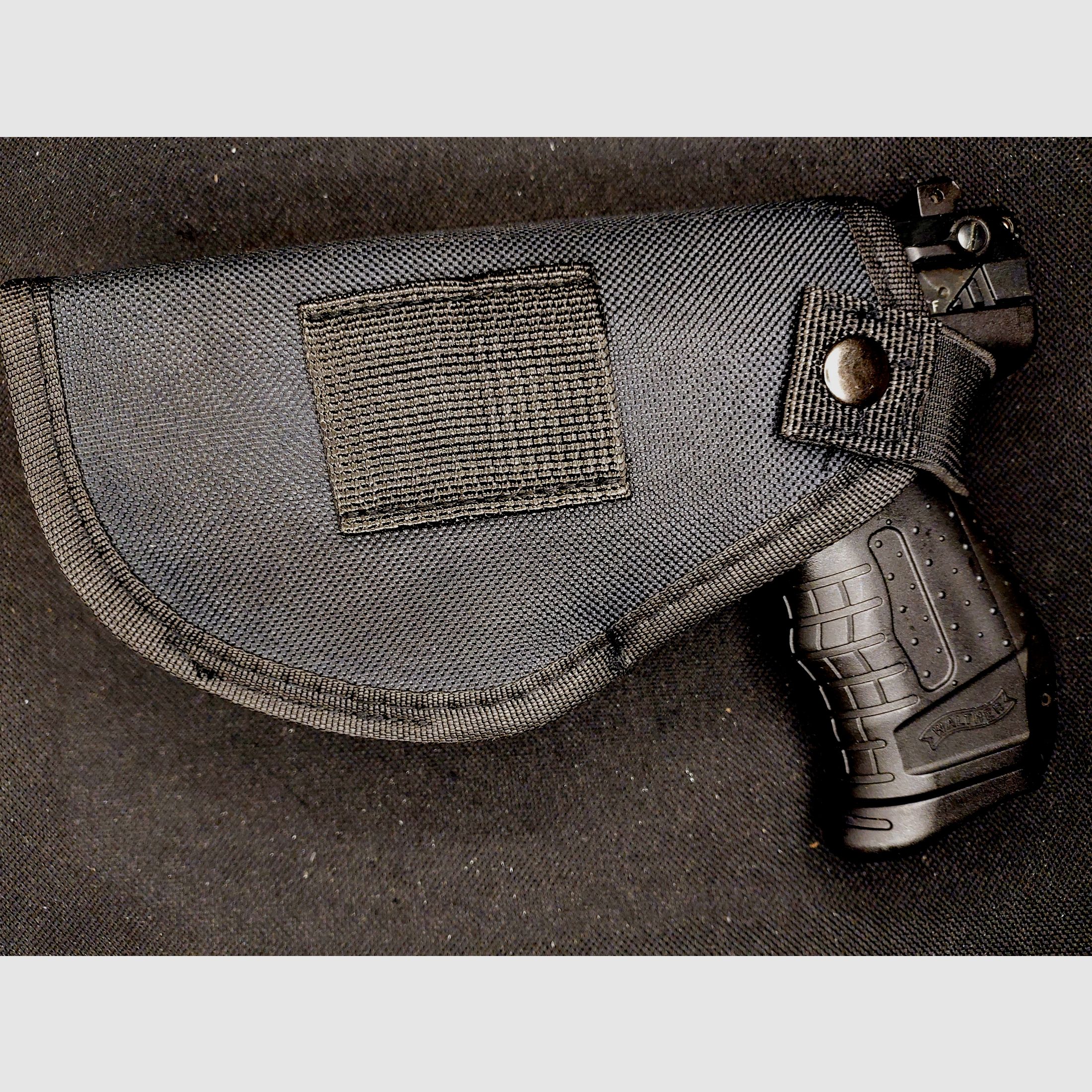 Pistolet d'alarme Walther P22 9 mm P.A.K. PTB 778 noir P 22 avec holster