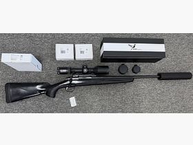 Browning X-Bolt .30-06 z gwintem wylotowym, lunetą i tłumikiem dźwięku