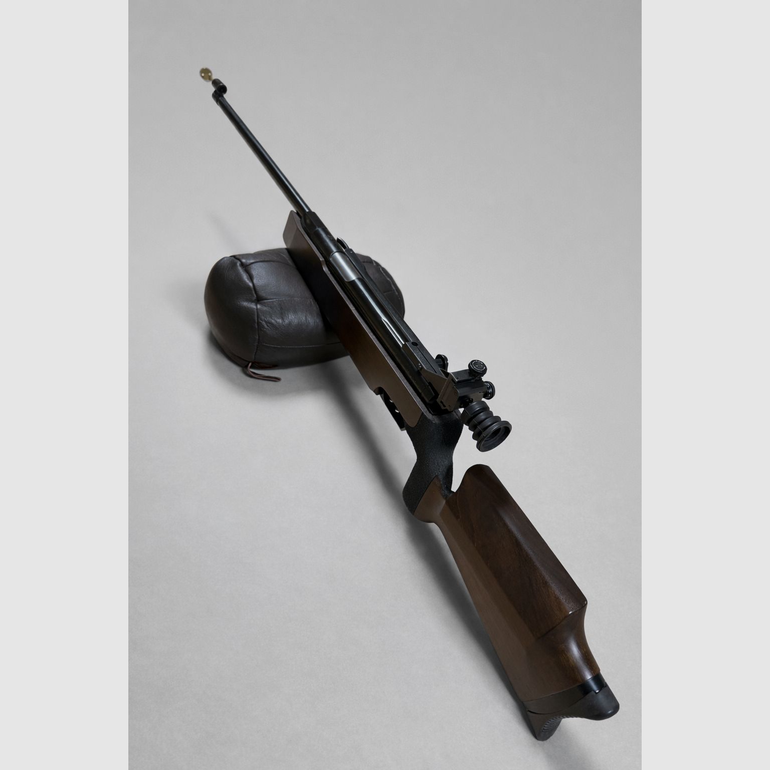 Air rifle Feinwerkbau Model 300 for right-handed shooters
