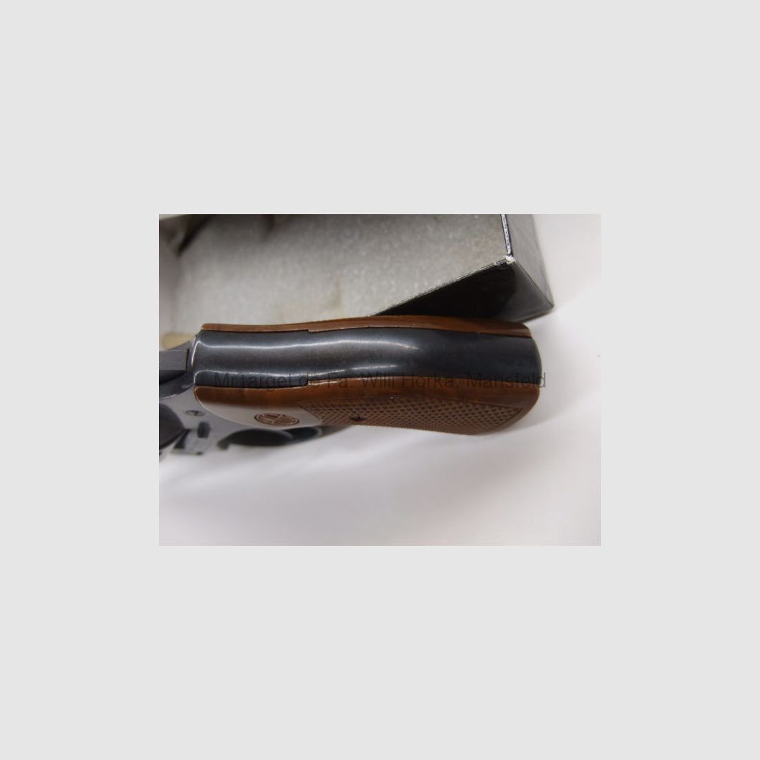EM-GE Sports Equipment GmbH 323, 6-shot, LIKE NEW, 3"-run, from collection