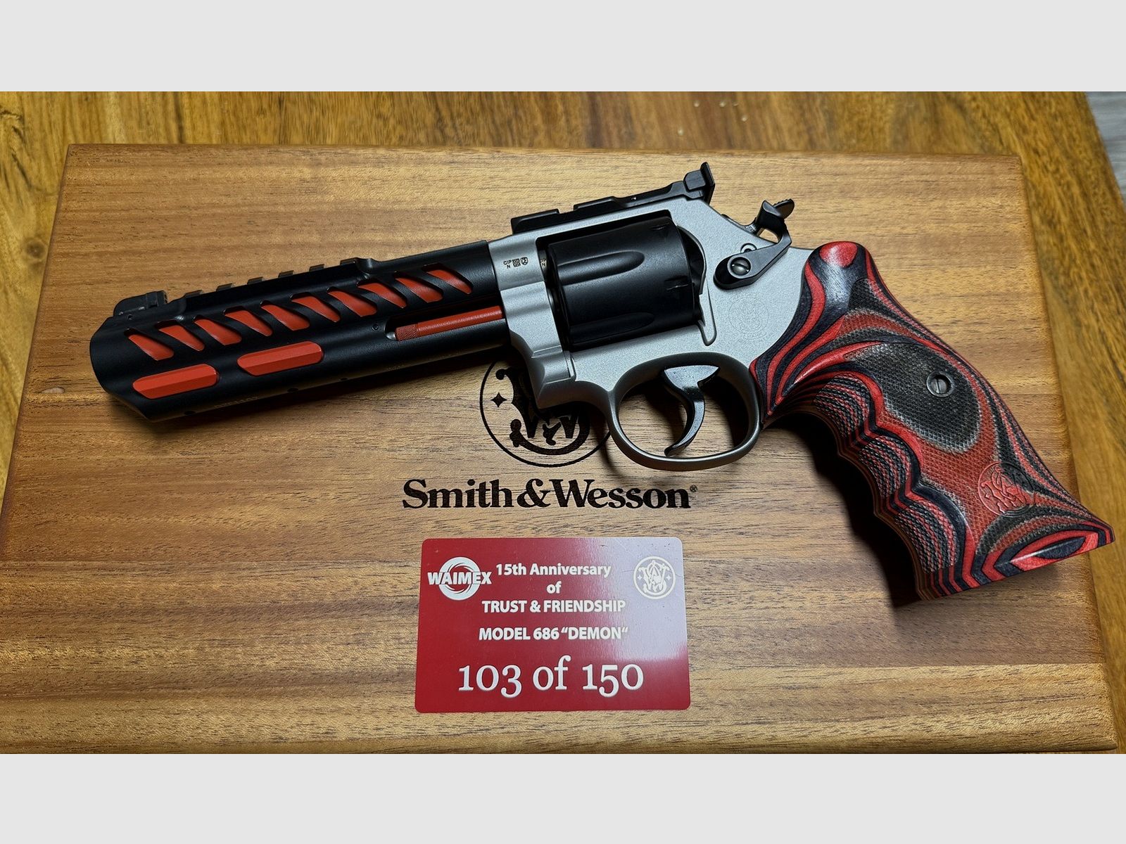 Smith & Wesson M686 Demon Sepcial Edition 6" Kaliber .357 Magnum * Nr. 103 v. 150 *