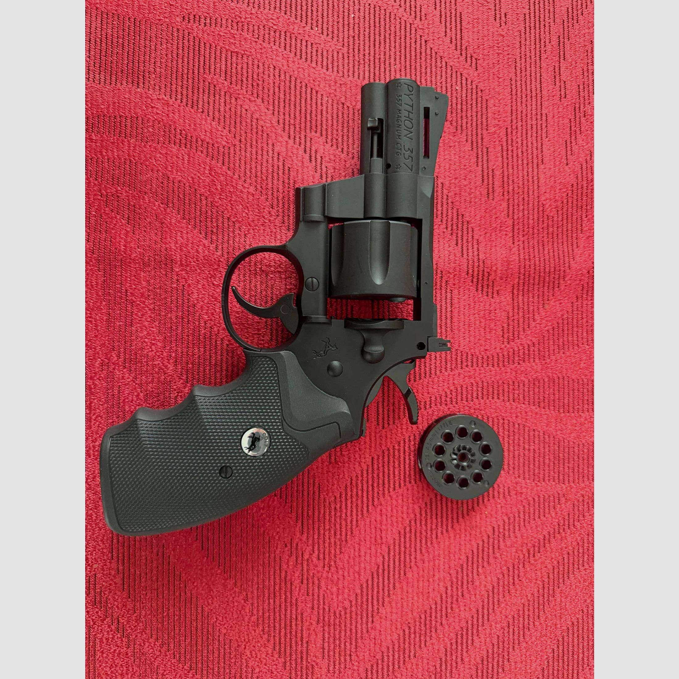 Colt Python 2,5" Lauflänge 4,5 mm Diabolos / Stahl BB Co2 Revolver (P18)