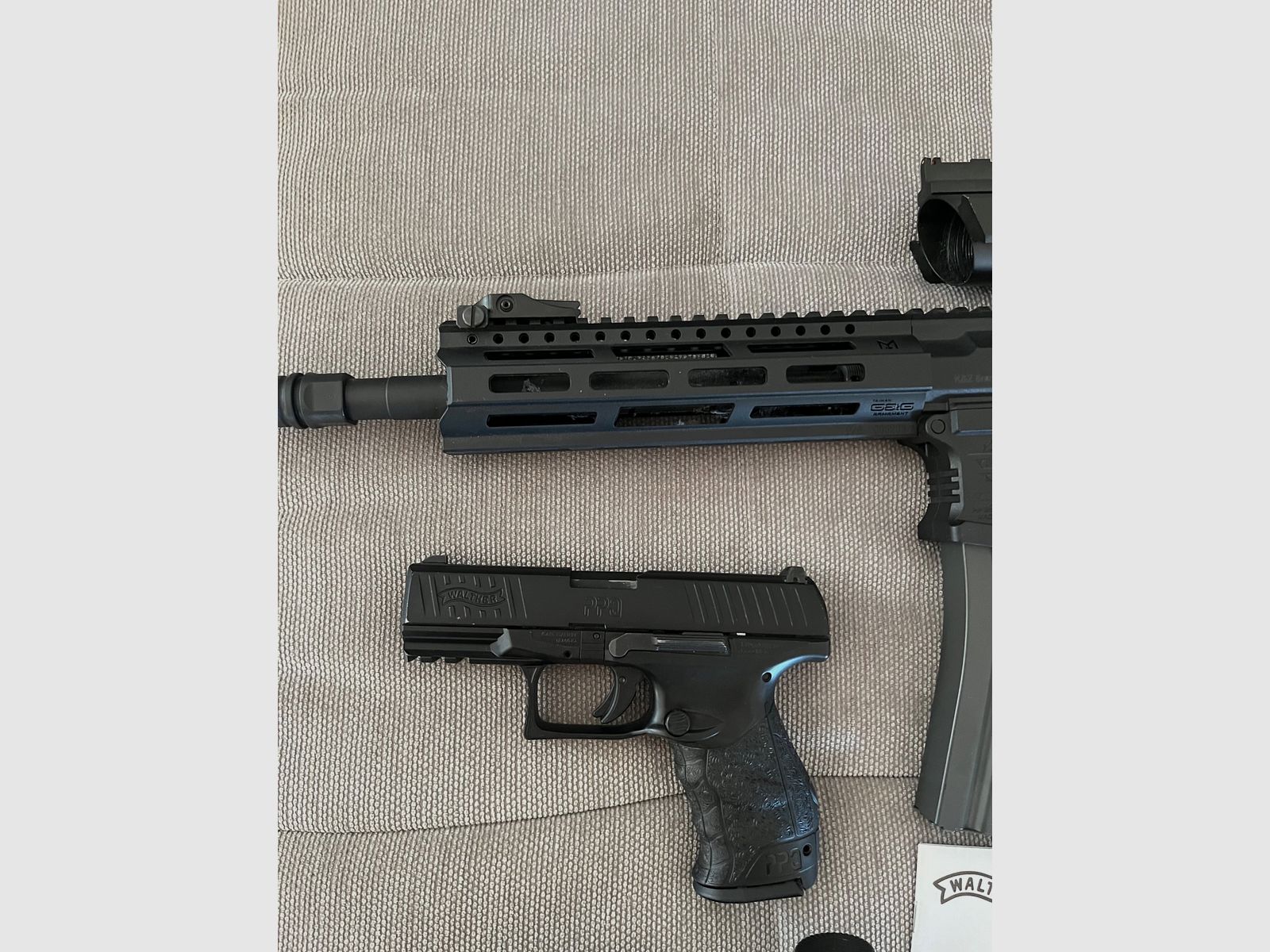 Set Airsoft Softair G&G Cm16 Raider fucile d'assalto con red dot Walther PPQ GBB pistola, immagine 3 di 9