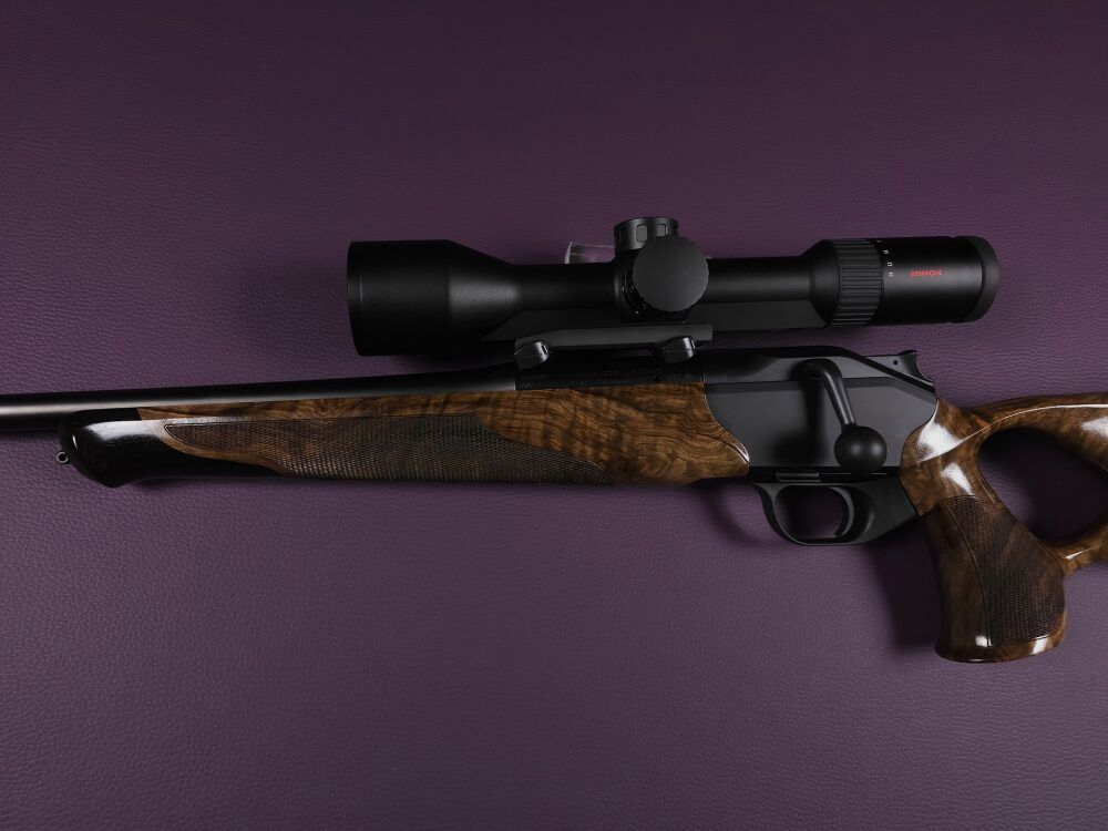 Blaser R8 Success lewy