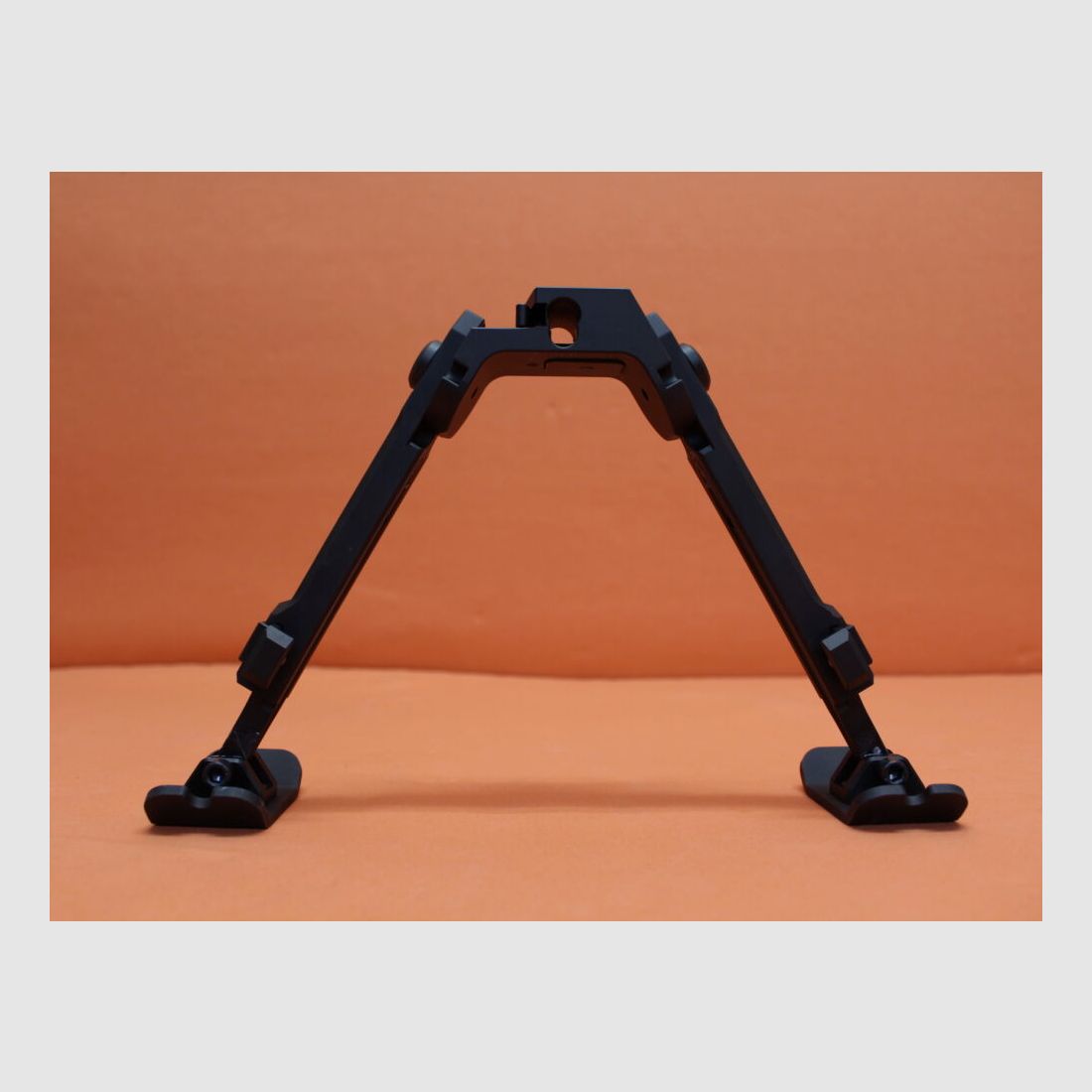 Fortmeier Fortmeier bipod H184 3-P 12:00 height approx. 184 - 235mm aluminum black with height adjustment and skis