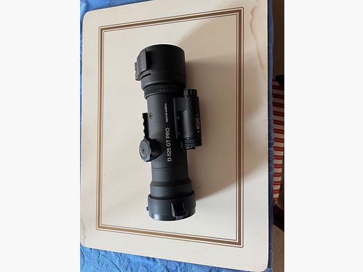 Nachtsichtvorsatzgerät mit Adapter 