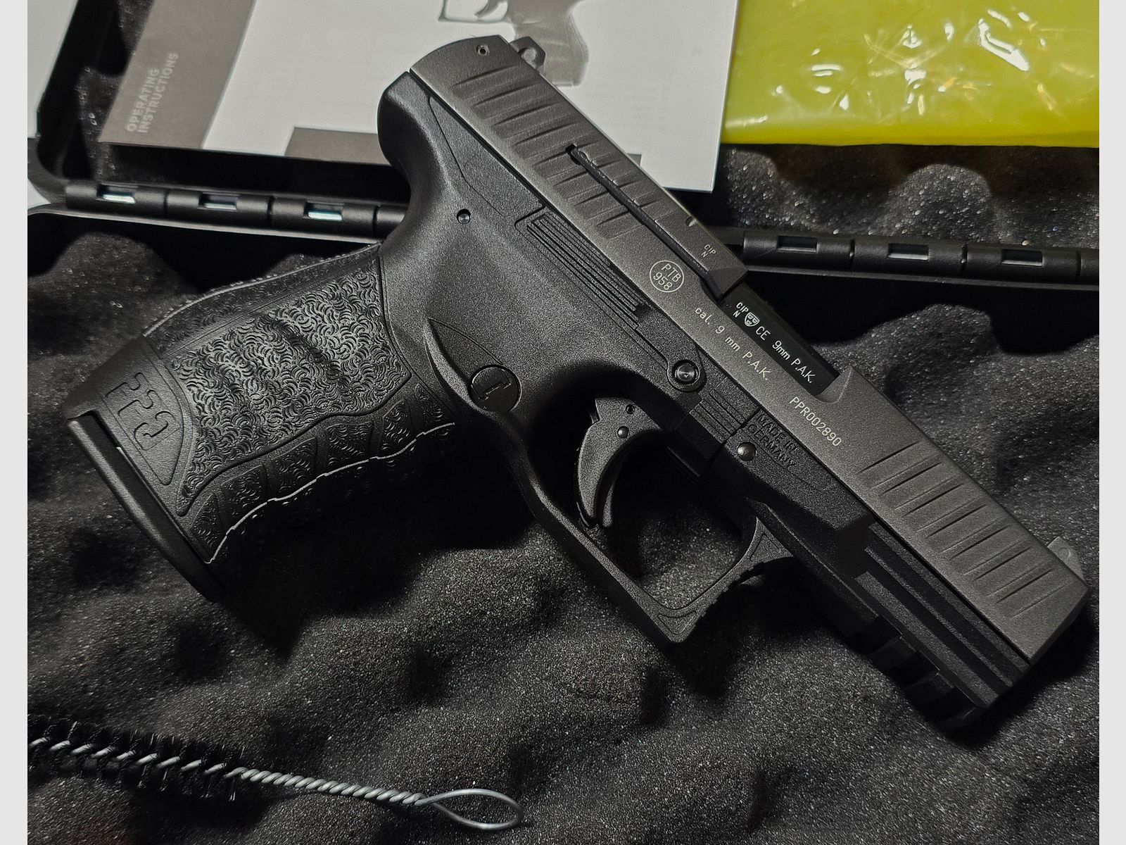 Walther PPQ  Gray 9mm PAK Schreckschuss