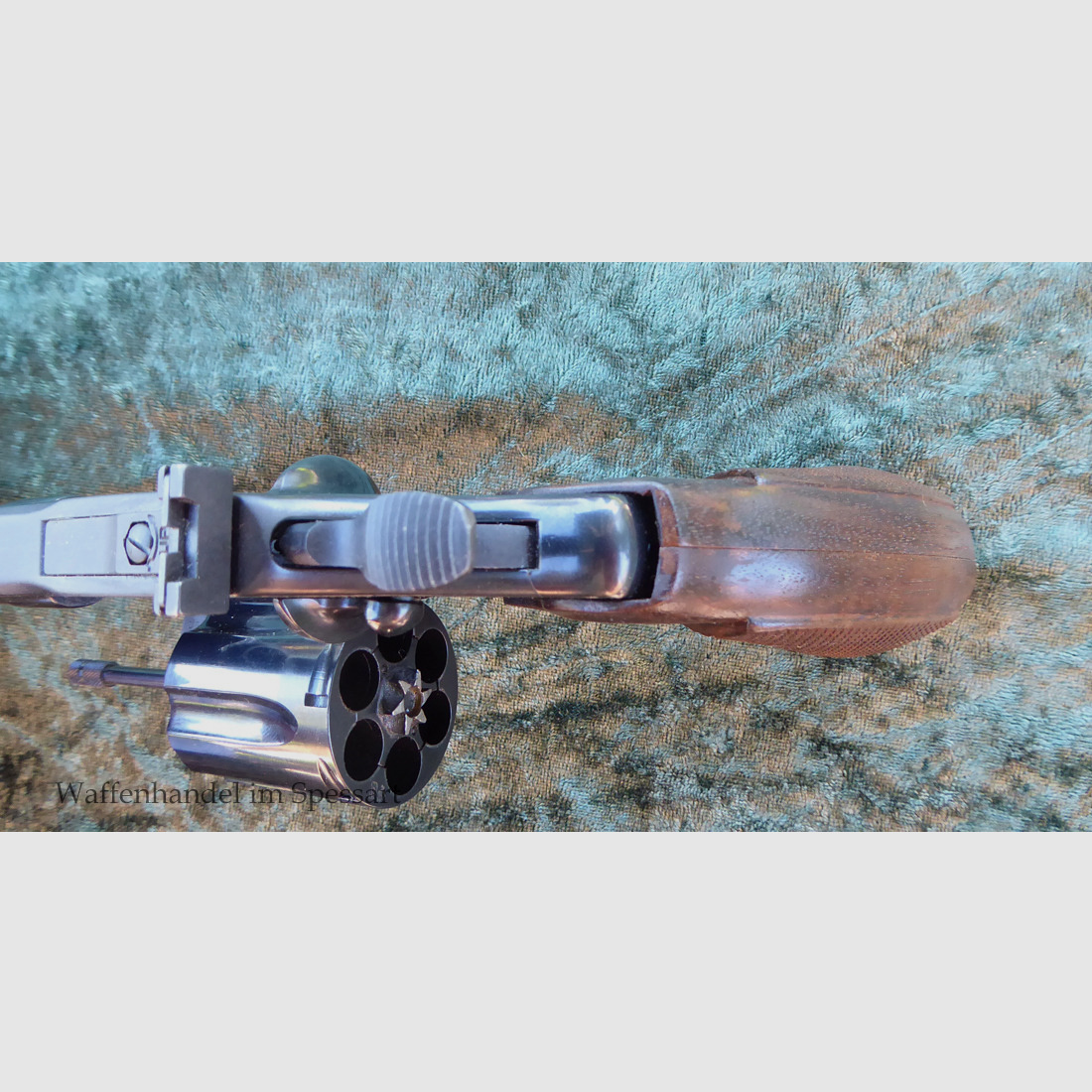 Revolver Colt Diamountback