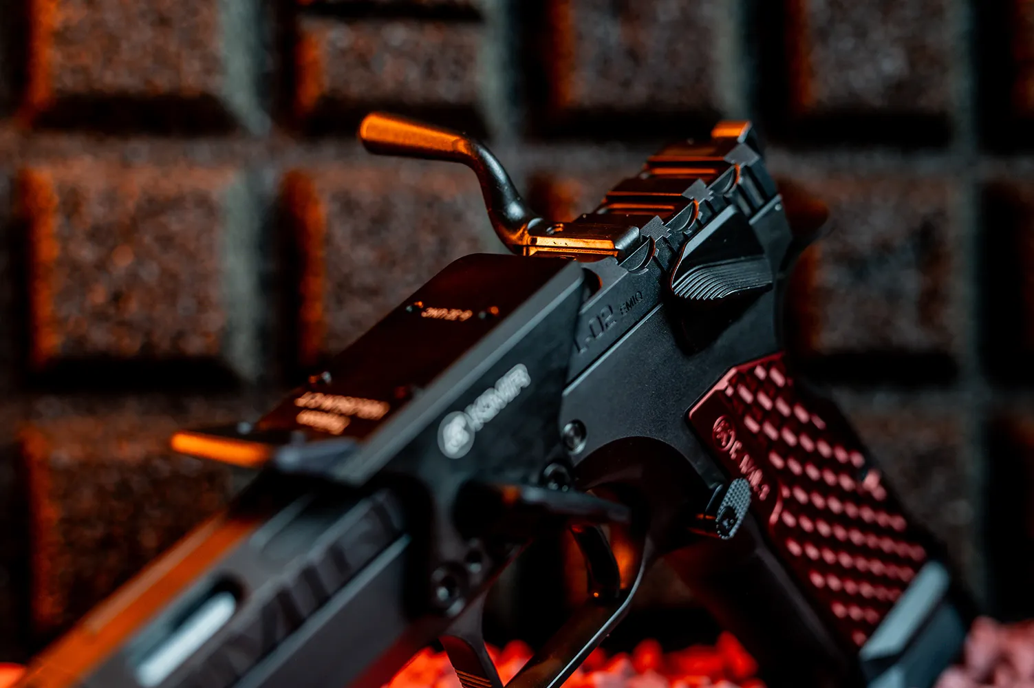 Pistolet KMR L-02 Emiq SA 5" 9mm luger, zdjęcie 6 z 7