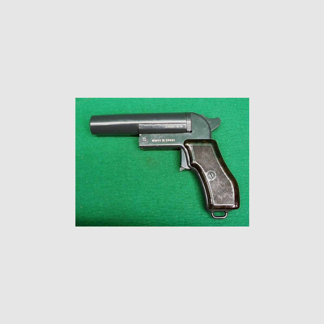 CZ signal pistol