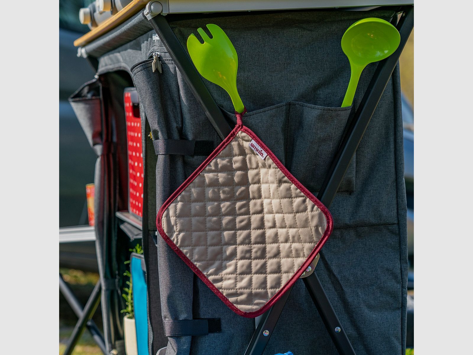 Pot Holder, image 3 of 6