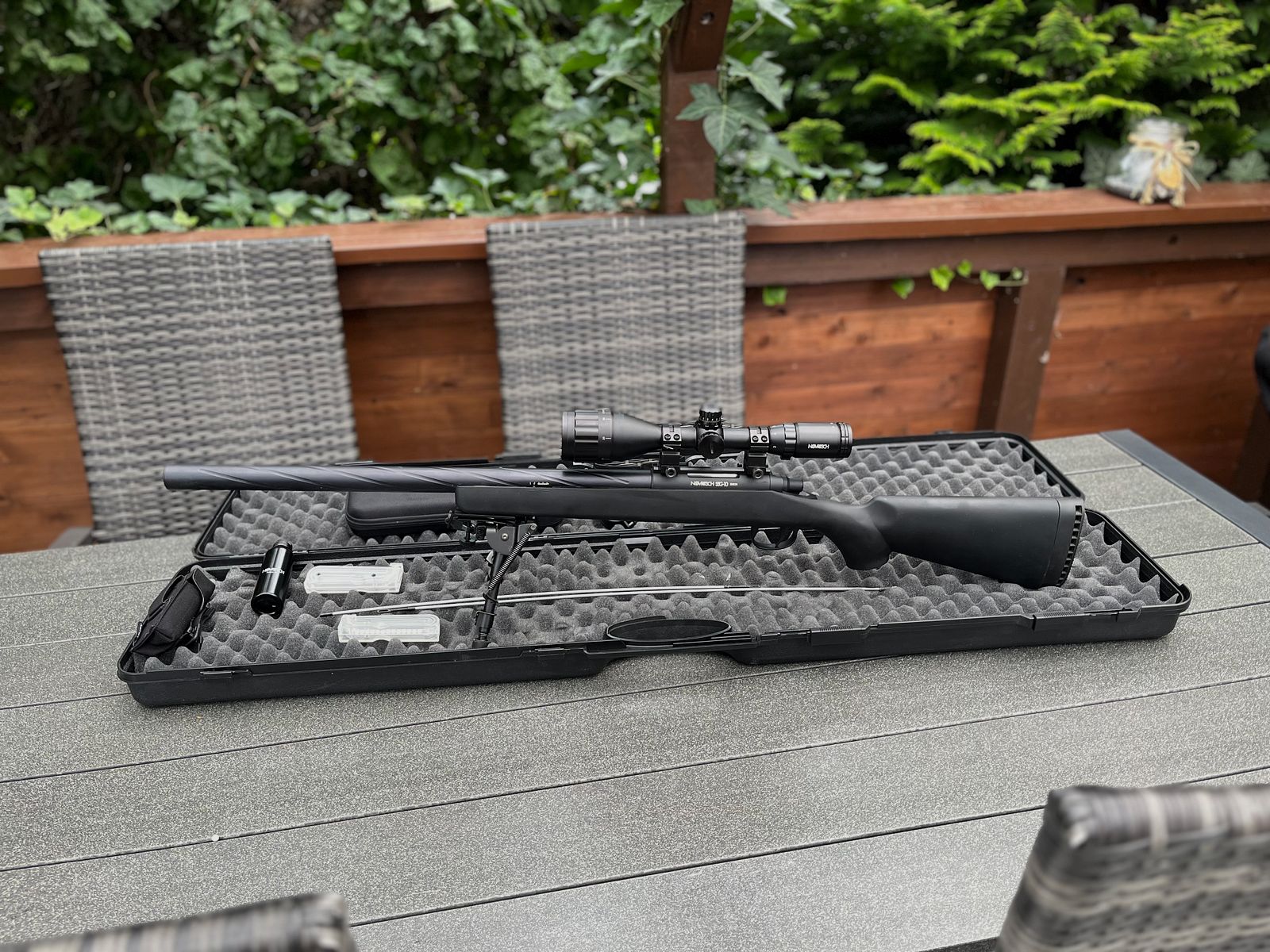 Novritsch SSG10 A1 – Top Zustand – inkl. Scope, Bipod, Bio-BBs & Reinigungsset, Airsoft, Snipergewehr