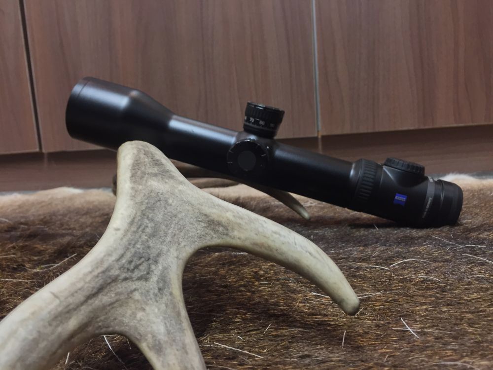 Zeiss Victory V8 2.8-20x56 M ASV, with rail