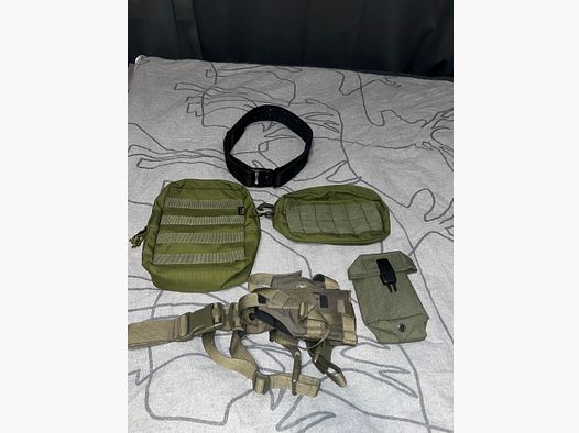 Ausrüstungsset 3 Taschen, Pistolenholster und Einsatzgürtel