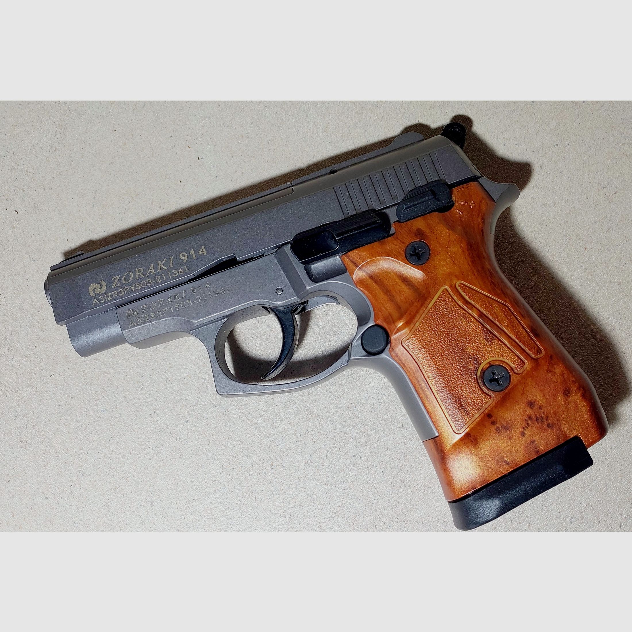 Zoraki 914 Schreckschuss Pistole 9mm P.A.K. titan Holzoptik (1014) neuwertig!