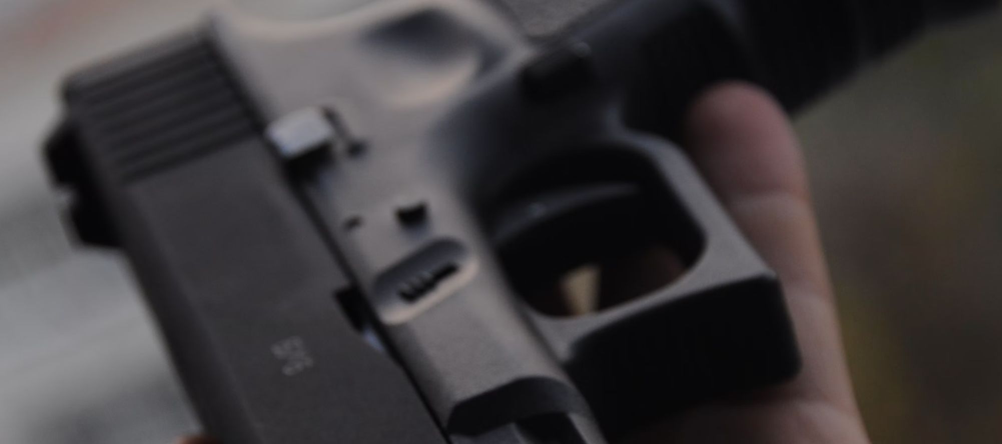 How do Airsoft guns work?