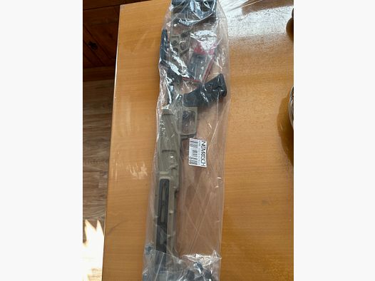 SSG10 A3 Schaft Novritsch FarbeFlat Dark Earth, mit M4 Griff