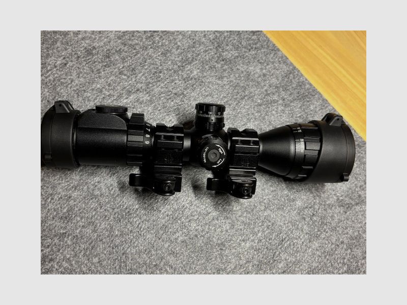 Like-new UTG Bugbuster 3-9x32 IE riflescope (36 colors, Mil-Dot) - SCP-M392AOIEWQ