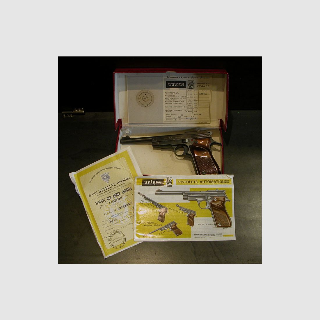 Original UNIQUE KK Pistole Mod. D.6 Kal. .22lr + Papiere 1970 Kleinkaliberpistole  22lfb 5,9" Lauf