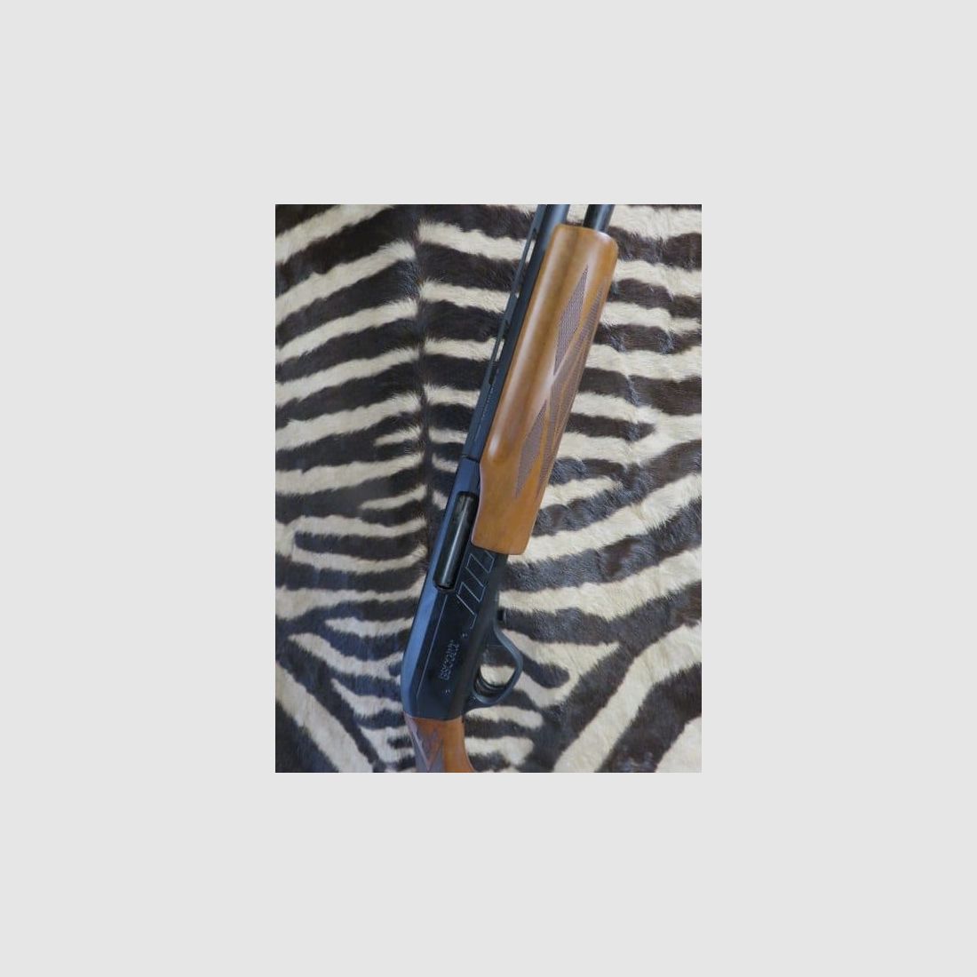 Fucile a pompa HASTAN Escort WS Legno cal.410 canna 71 cm rigata 4 strozzatori esterni, immagine 7 di 10