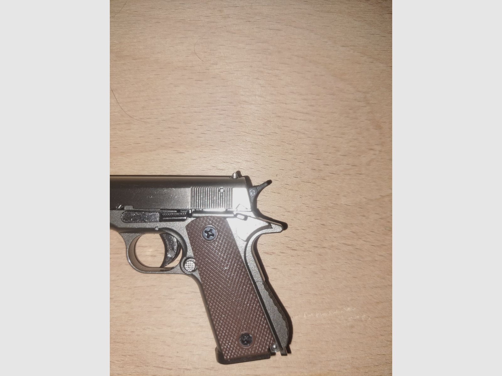 Schlüsselanhänger 1:3 Modell "Colt Government 1911"