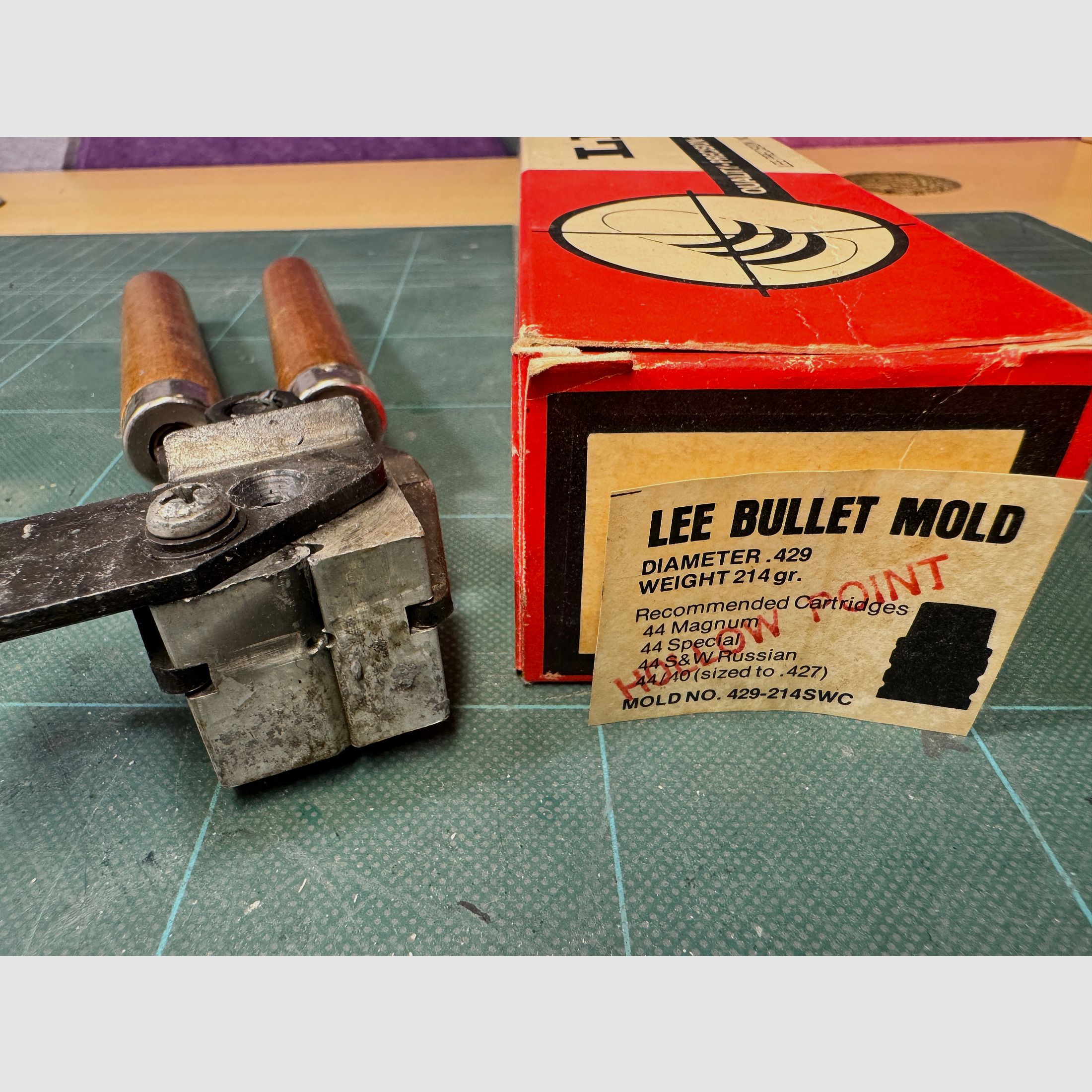 Giesskokille Lee Bullet Mold 429-214 SWC 214gr, Hollow Point für 44 Magnum - 44 Special 