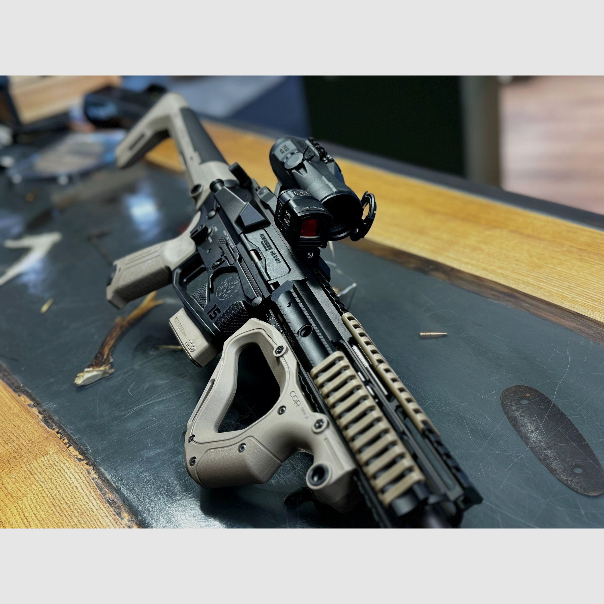 Hera 15th mit Eotech XPS 2 300blk, Schalldämpfer