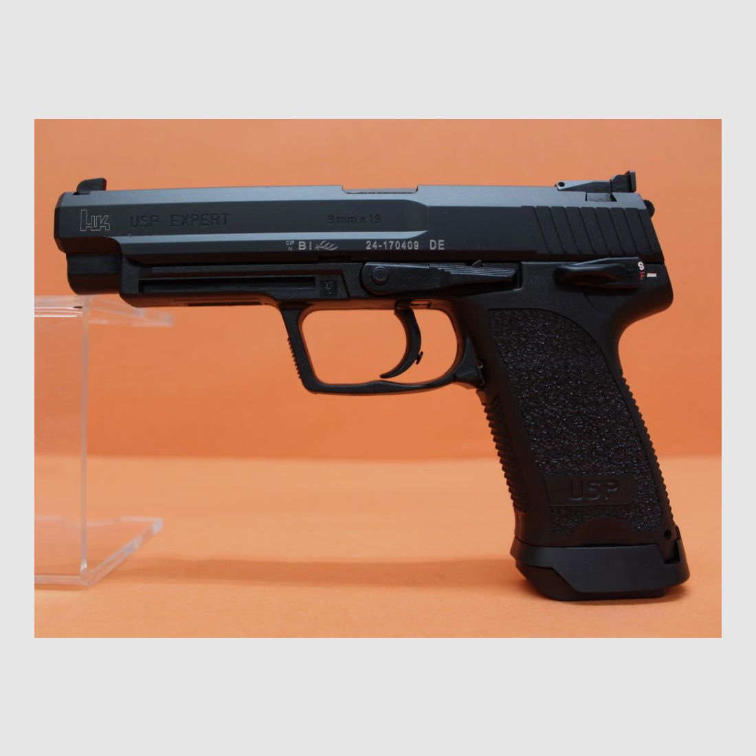 Heckler&Koch Ha.Pistol 9mmLuger Heckler&Koch/H&K HK USP EXPERT 132mm barrel/ micrometer sight (9mmPara/9x19)