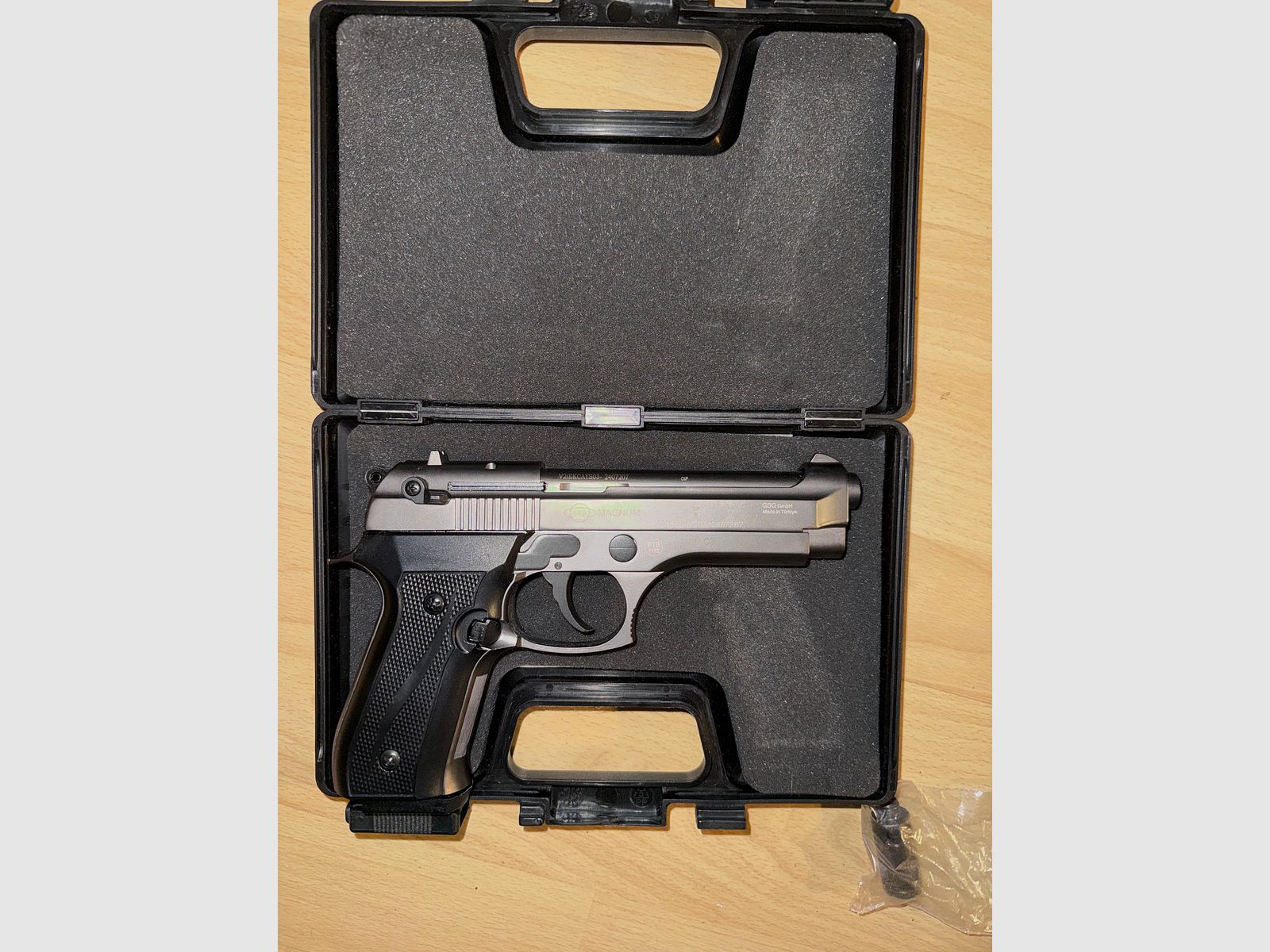 Magnum Schrecksch. Cal. 9mm P.A.K. titan + Hämmerli Black Force 400 Combo carabine à air