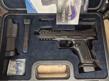 Walther Q5 SF Black Ribbon
