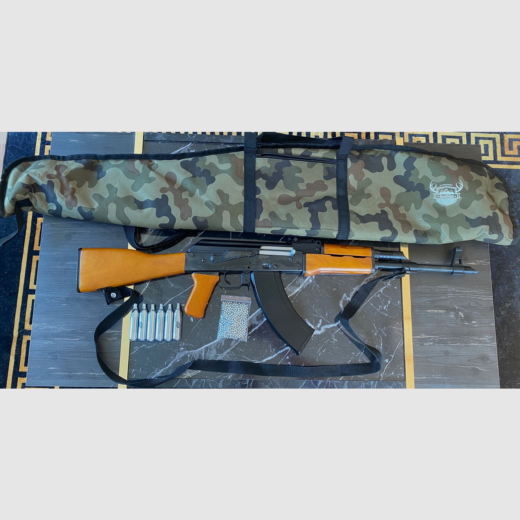 Umarex G.S.G AK47 4,5mm BB carabine à air comprimé CO2 comme neuve en métal et bois avec accessoires