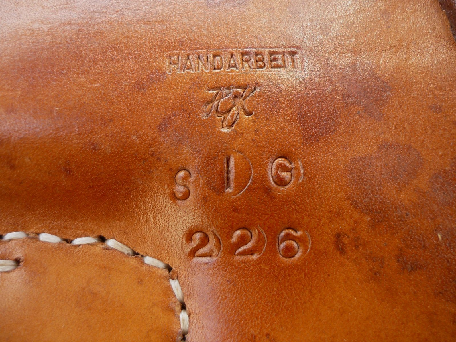 HKDesign Holster Art. Nr. 028 Schulterholster mit abknöpfbarer Mag. Tasche für SIG 226   - Rechtshänder - 2.Wahl