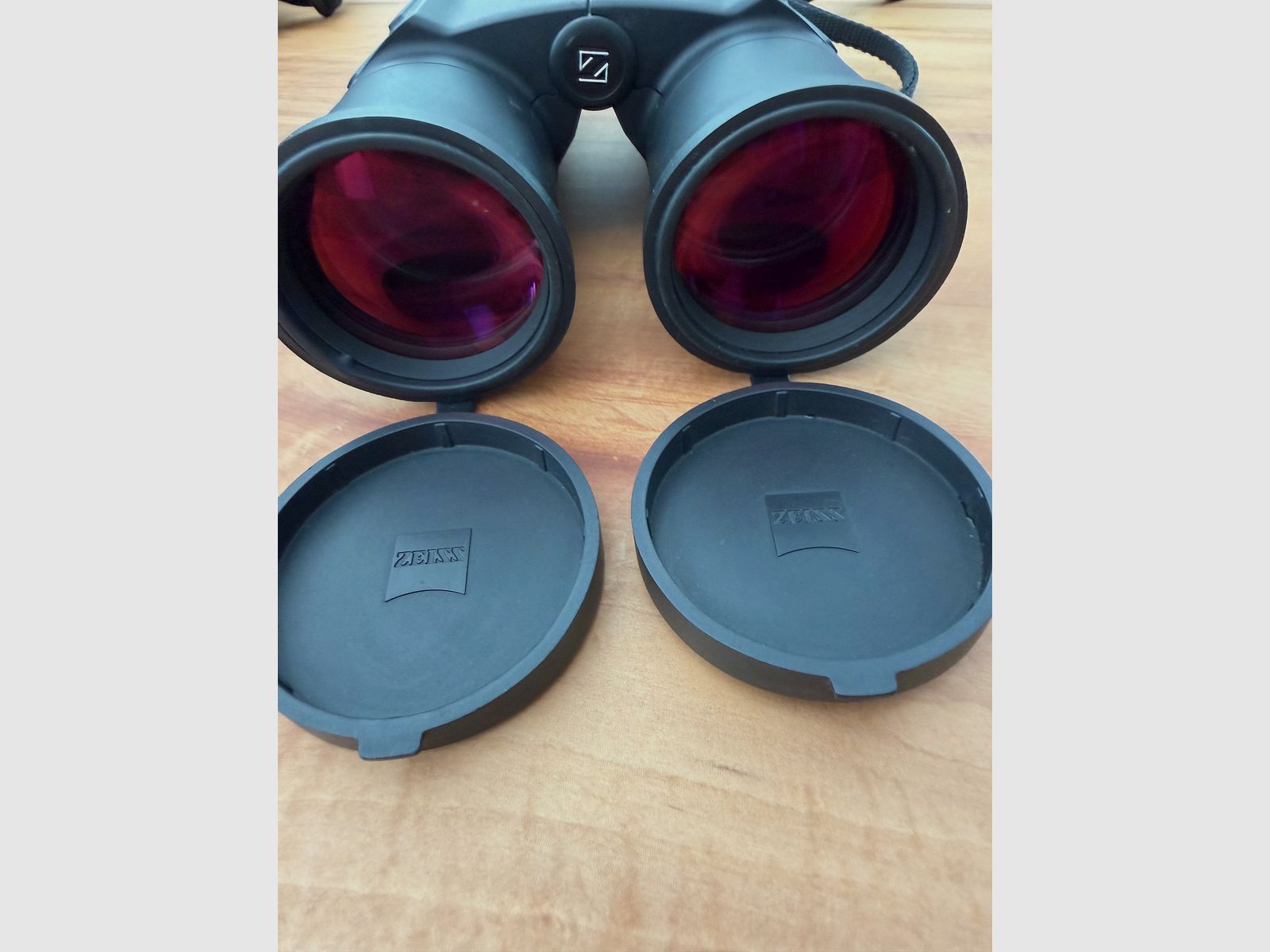 Jumelles Carl Zeiss Victory 10x56 T RF