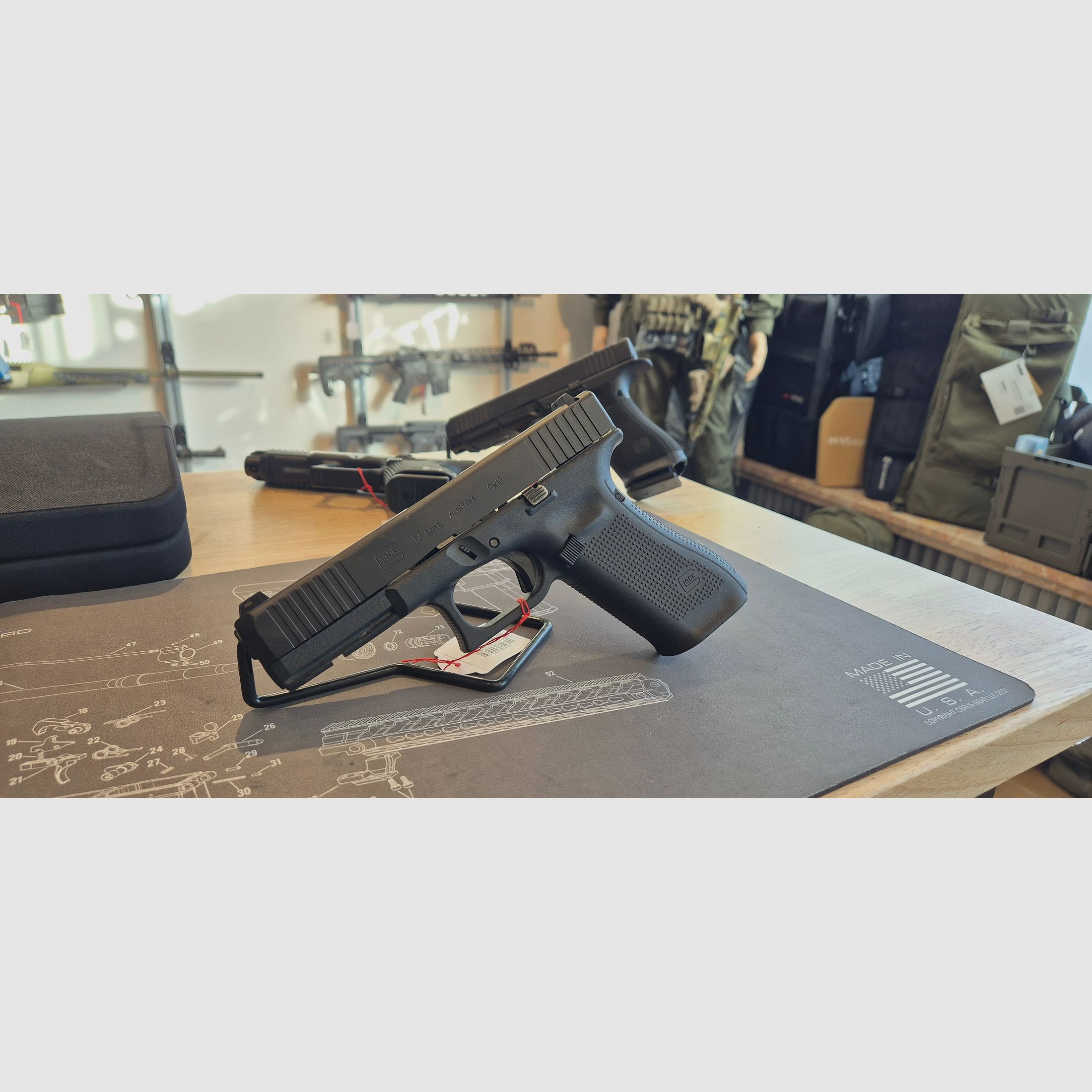 Glock 17 Gen5 FS, Bild 2 von 2