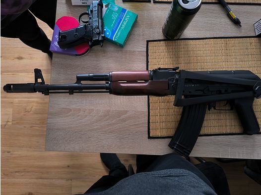 Verkaufe Echtholz AK 47 mit AEG Blowback system
