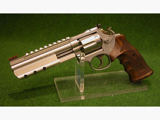 @ Smith & Wesson 617 -1 CUSTOM TARGET PRO-PLUS .22 lfb