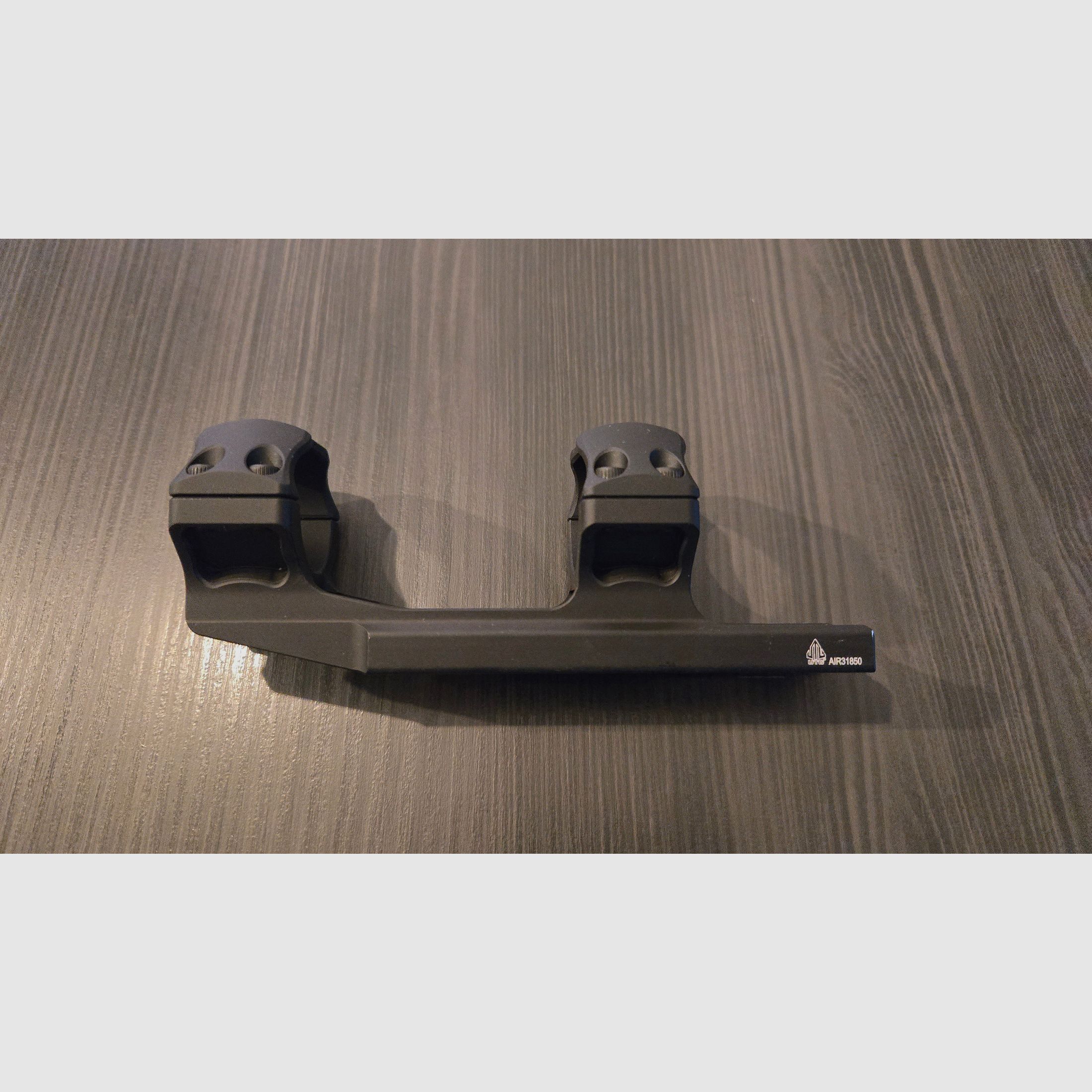 UTG  Montaje Cantilever AIR31850 30 mm