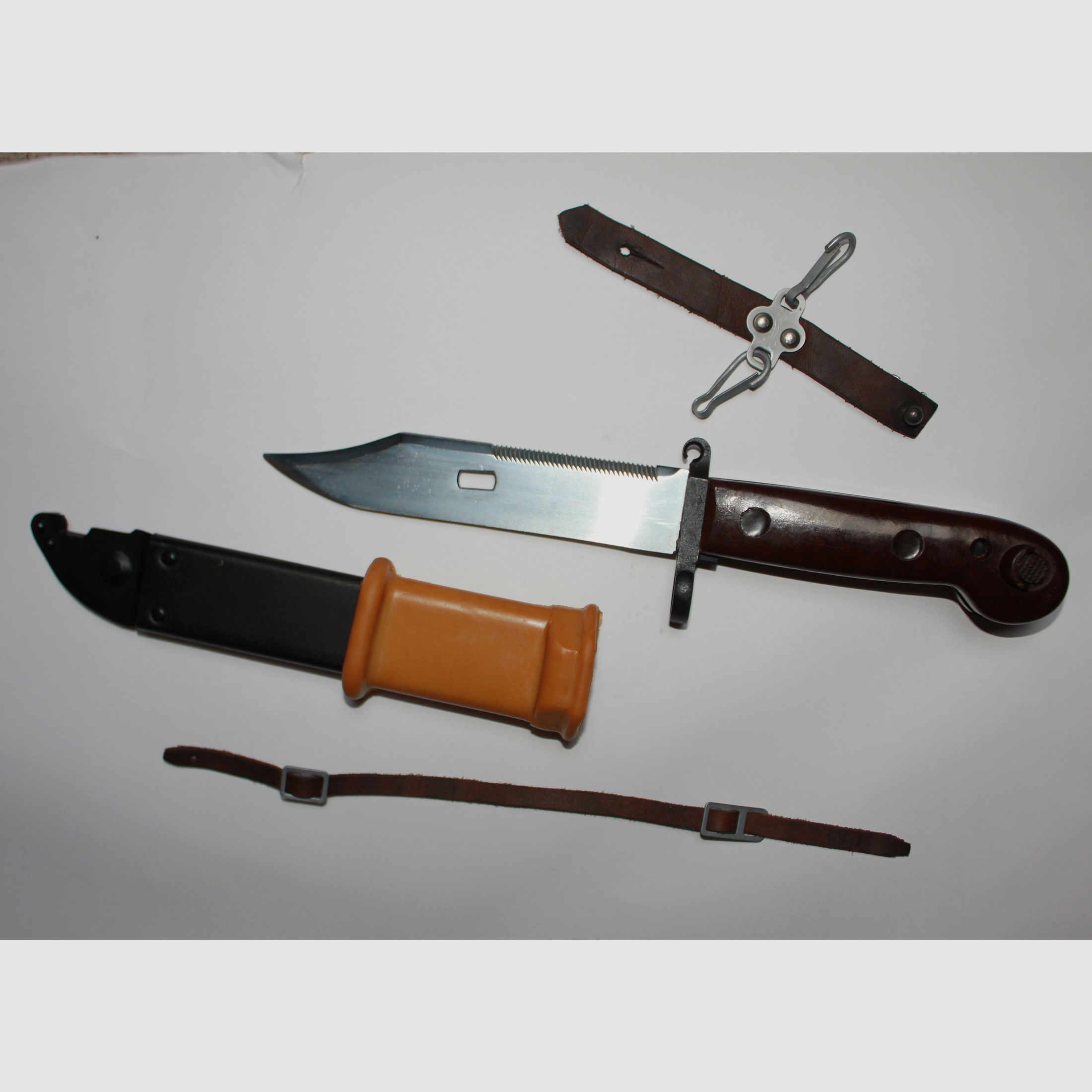 Ungarisches Seitengewehr bzw. 6h3 AK47 Bajonett  in exzellentem Zustand (hungarian 6x3 AK Bayonet) 
