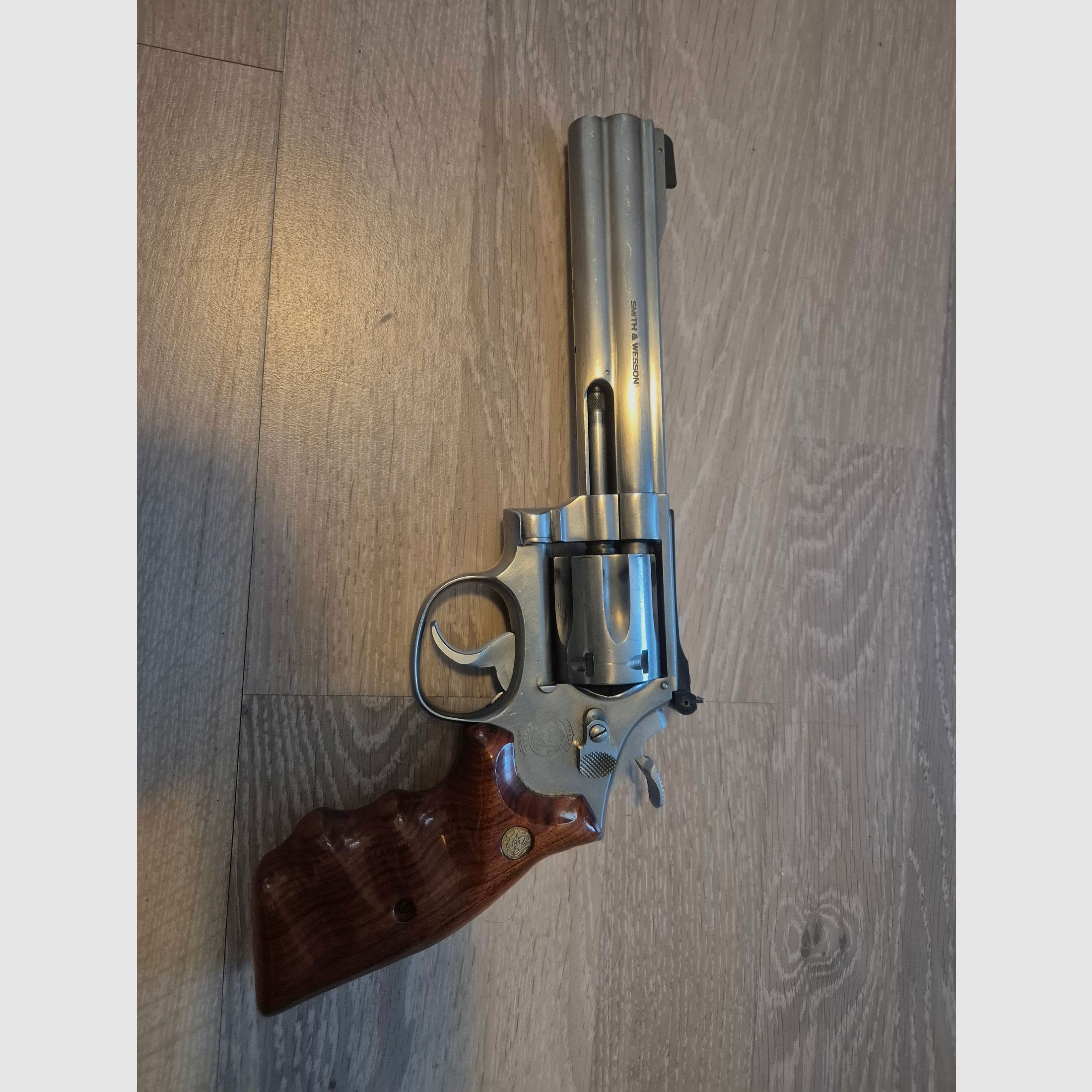 Revolver von Smith & Wesson 617