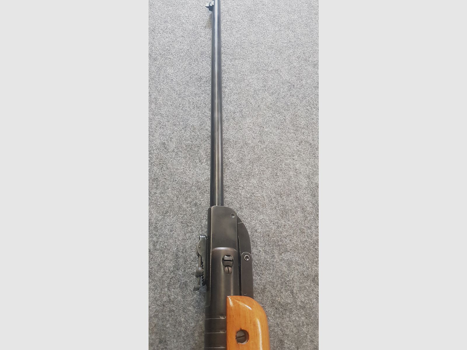 Seitlich verschraubt !!!  Seltene Ausführung  schönes Haenel Mod.  III-284   III 284 cal. 4,5mm Diabolo