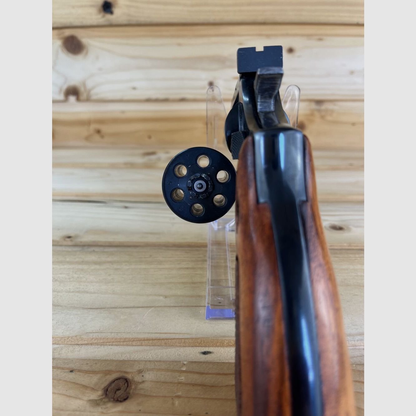 Taurus - Brasil, KK - Revolver .22lr, 6" Lauflänge, Holzgriffschalen .22lr