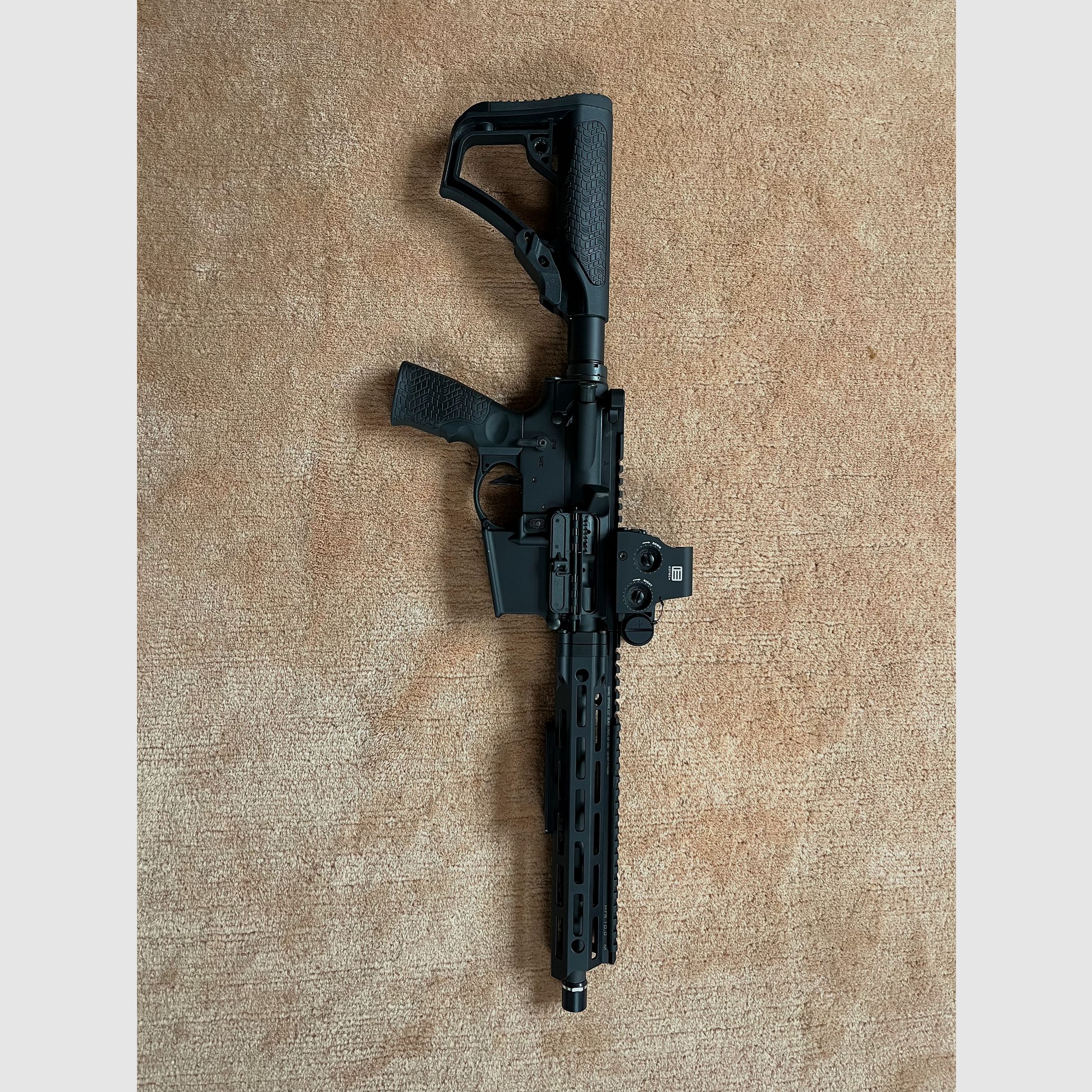 Daniel Defense DDM4V7S Full Equipment