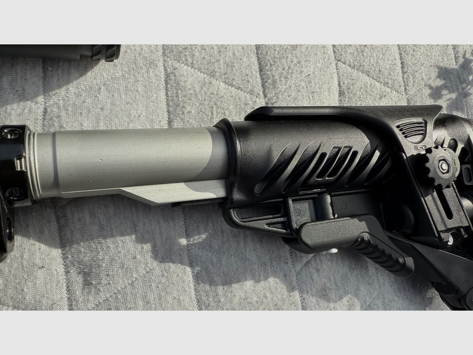 Tipppmann M4-22 Elite Red Line .22lr 16"  mit ZF 2,5-15x50 und Hipertouch  Competition 