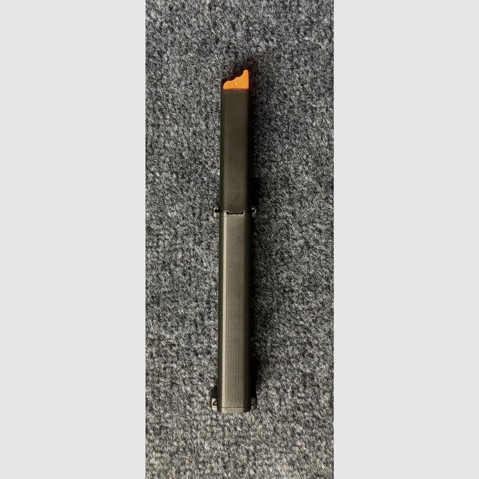 Extensión de agarre AR9 Tipo COLT SMG Magazine Duramag - Hera Oberland Arms